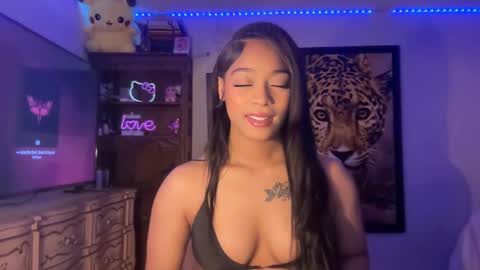 Snapshot of lunaa_11 chatting on September 15, 2025, 9:09 am lunaa_11 online show from September 15, 2025, 9:09 am