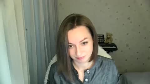 lunaa_bluee online show from November 11, 2025, 9:48 pm