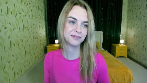 Snapshot of lunaflinn chatting on February 3, 2026, 4:21 am lunaflinn online show from February 3, 2026, 4:21 am