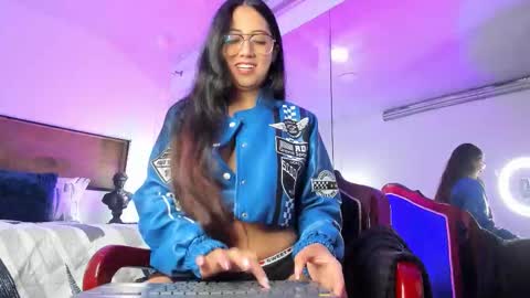 Lunalia online show from March 25, 2026, 5:46 am