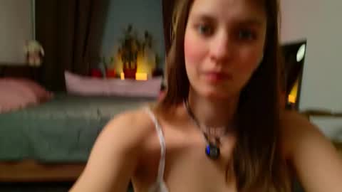 Snapshot of lunalike chatting on November 8, 2025, 12:11 am lunalike online show from November 8, 2025, 12:11 am