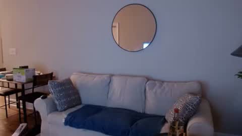 lunalustt online show from February 13, 2026, 12:06 am