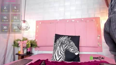 lunamorena__ online show from January 16, 2026, 7:18 pm