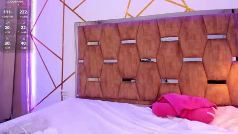 Luna online show from March 3, 2025, 6:26 am