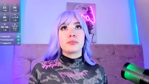 Luna  online show from February 20, 2025, 1:25 am