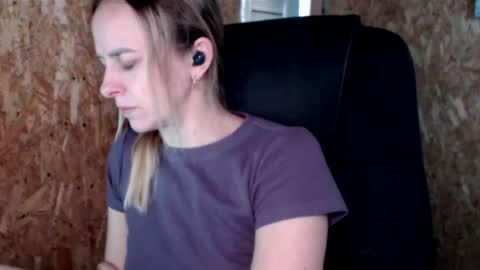 Luna online show from March 6, 2026, 10:45 am