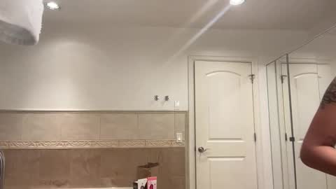 Snapshot of lunarose17 chatting on November 16, 2025, 4:29 am lunarose17 online show from November 16, 2025, 4:29 am