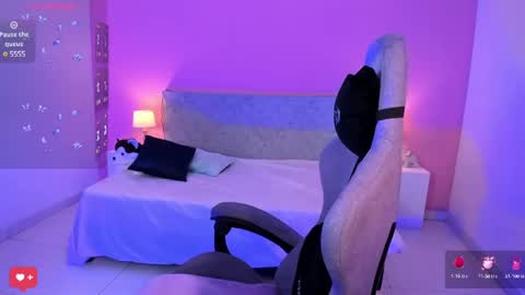 Snapshot of lunarose5 chatting on January 30, 2025, 3:11 am Luna online show from January 30, 2025, 3:11 am