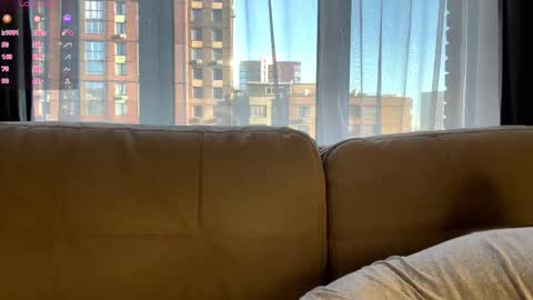 Snapshot of lunarspark chatting on November 3, 2025, 4:47 am Michelle online show from November 3, 2025, 4:47 am