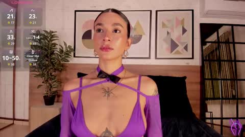 Snapshot of lunaruso chatting on November 5, 2025, 9:15 pm Luna Ruso online show from November 5, 2025, 9:15 pm