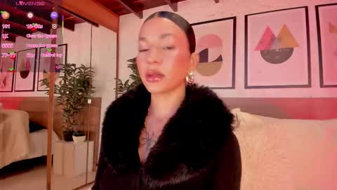 Snapshot of lunaruso chatting on February 4, 2026, 7:42 pm Luna Ruso online show from February 4, 2026, 7:42 pm