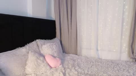 lunavelvet7 online show from March 18, 2026, 3:48 pm