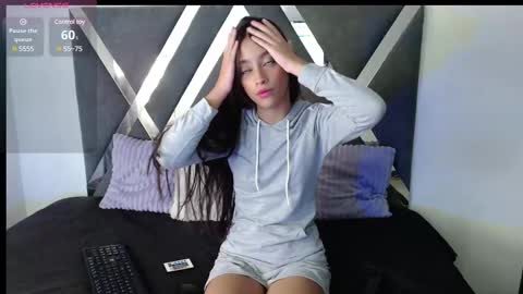 Luna online show from February 12, 2025, 4:11 pm