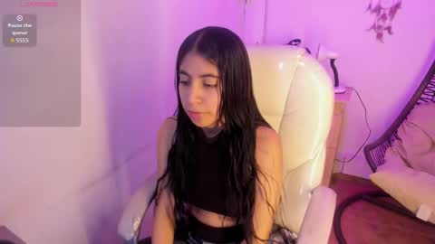 Snapshot of lunitaa18 chatting on February 17, 2026, 8:37 pm V A L E R I A online show from February 17, 2026, 8:37 pm