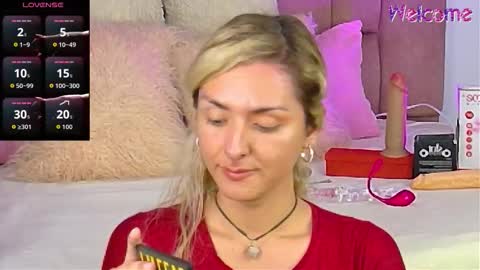 Snapshot of lunitadiva chatting on November 24, 2025, 1:22 pm lunitadiva online show from November 24, 2025, 1:22 pm