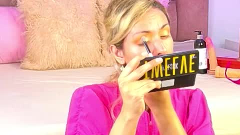 Snapshot of lunitadiva chatting on December 3, 2025, 1:42 pm lunitadiva online show from December 3, 2025, 1:42 pm