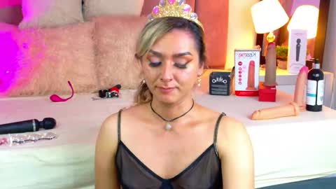 Snapshot of lunitadiva chatting on January 31, 2026, 7:11 pm lunitadiva online show from January 31, 2026, 7:11 pm