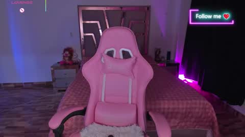 LUNA ROSE online show from February 25, 2026, 4:22 am