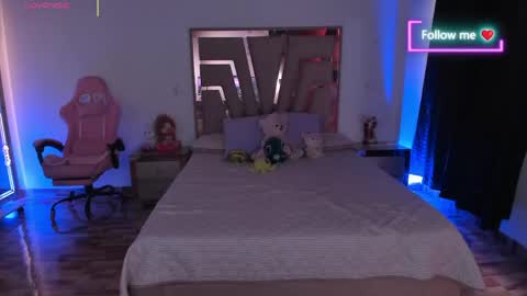 LUNA ROSE online show from May 24, 2026, 9:31 pm