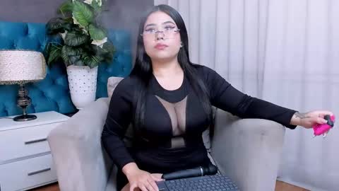 Luna online show from April 16, 2026, 2:40 pm