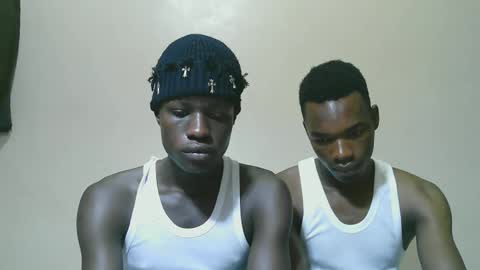 Snapshot of luoislove chatting on November 4, 2025, 5:28 am luoislove online show from November 4, 2025, 5:28 am