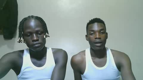 Snapshot of luoislove chatting on November 4, 2025, 6:07 pm luoislove online show from November 4, 2025, 6:07 pm