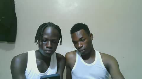 Snapshot of luoislove chatting on November 8, 2025, 7:30 am luoislove online show from November 8, 2025, 7:30 am