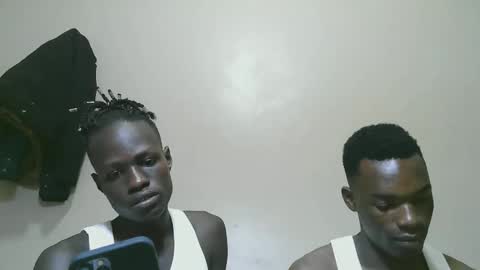 Snapshot of luoislove chatting on November 10, 2025, 7:02 pm luoislove online show from November 10, 2025, 7:02 pm