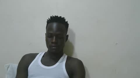 Snapshot of luoislove chatting on February 2, 2026, 5:06 am luoislove online show from February 2, 2026, 5:06 am