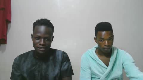 Snapshot of luoislove chatting on February 3, 2026, 4:43 am luoislove online show from February 3, 2026, 4:43 am