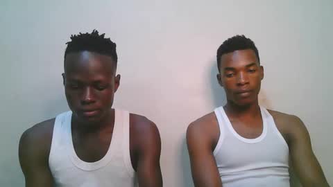 Snapshot of luoislove chatting on February 7, 2026, 6:44 pm luoislove online show from February 7, 2026, 6:44 pm