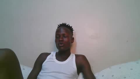 Snapshot of luoislove chatting on February 10, 2026, 7:51 pm luoislove online show from February 10, 2026, 7:51 pm