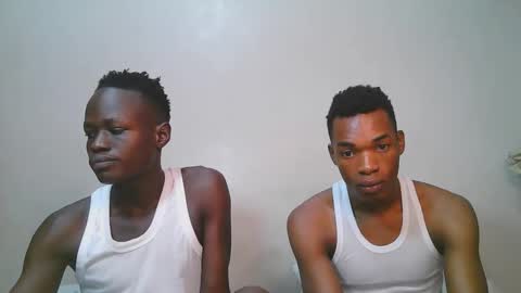 Snapshot of luoislove chatting on February 22, 2026, 8:02 am luoislove online show from February 22, 2026, 8:02 am