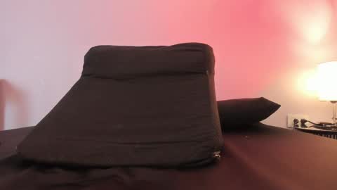 lupe online show from April 12, 2026, 8:03 pm