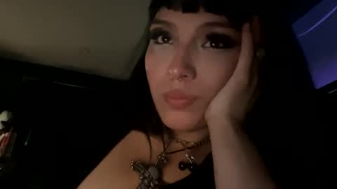 Snapshot of lupitaissick chatting on February 24, 2025, 1:46 am Lupita online show from February 24, 2025, 1:46 am