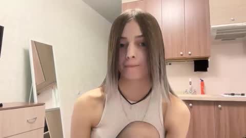 May online show from November 4, 2025, 7:18 am