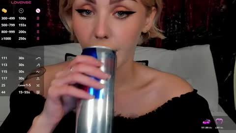 your sweet Liana online show from October 31, 2025, 7:59 pm