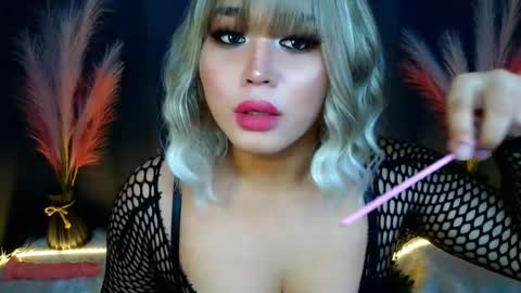 Snapshot of lushmystique chatting on September 22, 2025, 3:41 am lust online show from September 22, 2025, 3:41 am