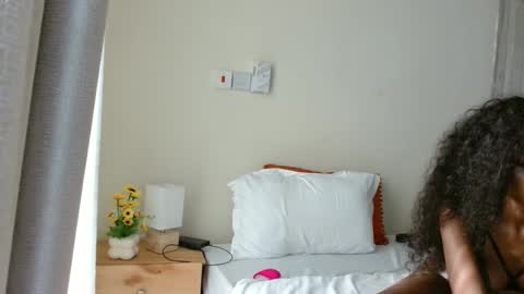 Karly    follow for next broadcast updates kisses online show from November 16, 2025, 4:18 am