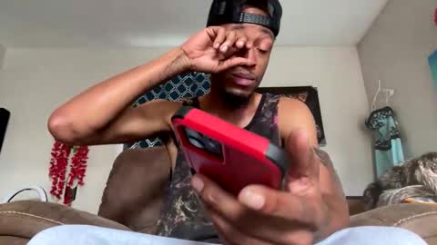 LUST online show from November 14, 2025, 4:06 pm