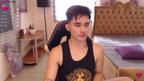 Snapshot of lustdesirex19 chatting on January 24, 2025, 7:19 am David online show from January 24, 2025, 7:19 am