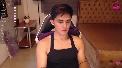 Snapshot of lustdesirex19 chatting on February 10, 2025, 9:25 am David online show from February 10, 2025, 9:25 am