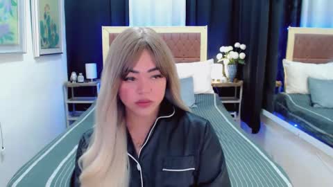 Snapshot of lustfuloffendertrina chatting on January 13, 2025, 2:00 pm Trina online show from January 13, 2025, 2:00 pm