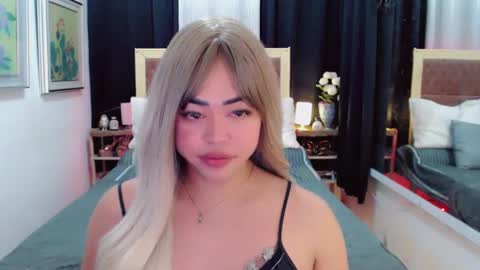 Snapshot of lustfuloffendertrina chatting on February 4, 2025, 8:56 am Trina online show from February 4, 2025, 8:56 am