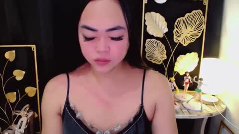 Trina online show from March 26, 2026, 2:39 am