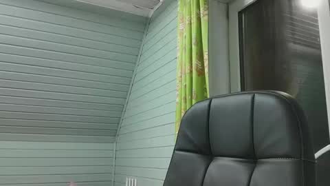 lustlovejoy online show from April 18, 2026, 7:07 pm