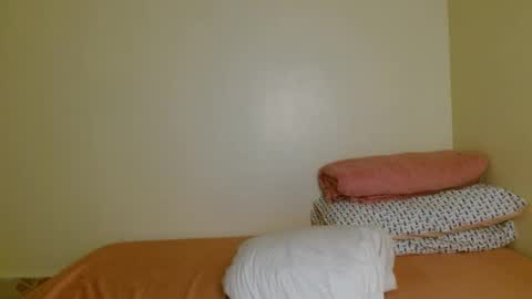 Snapshot of lustrouschoco chatting on March 1, 2026, 1:40 am lustrous-choco online show from March 1, 2026, 1:40 am