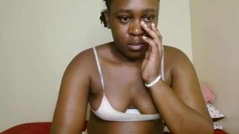 Snapshot of lustrouschoco chatting on March 19, 2026, 4:49 am lustrous-choco online show from March 19, 2026, 4:49 am