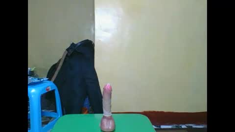 lusty_dude001 online show from December 21, 2025, 2:46 pm