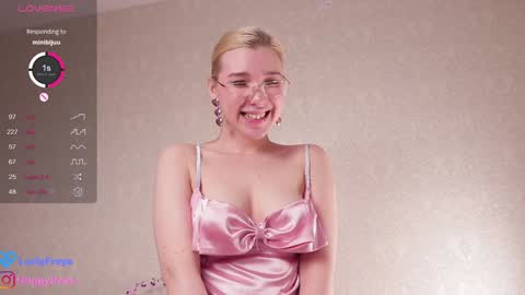 Snapshot of lusty_freya chatting on January 8, 2025, 12:05 pm Freya    online show from January 8, 2025, 12:05 pm